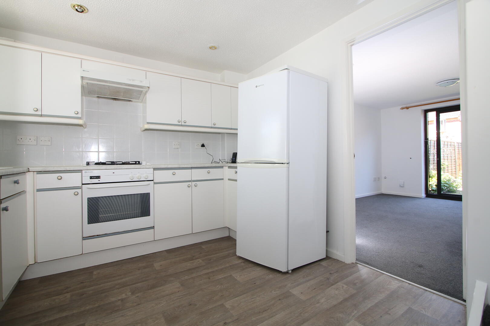 2 bed property in Richardson Drive, Stourbridge